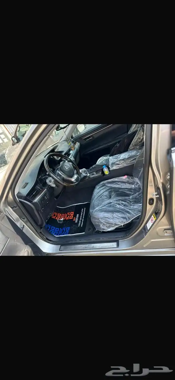 للبيع لكزس es2015 4