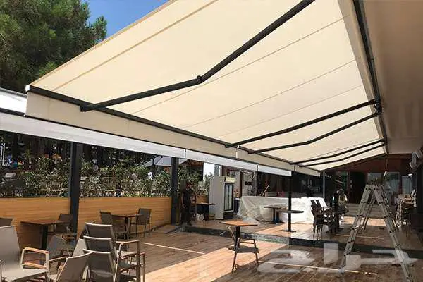 مظلات ديكورية للمقاهي ثابتة او متحركة 27