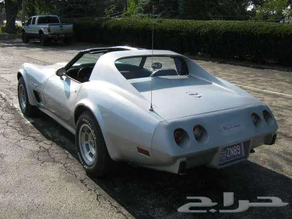 للبيع كورفيت قير عادي موديل 1977 CHEVROLET CORVETTE 1