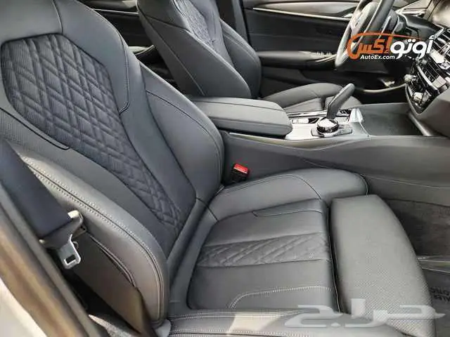 2023 بي إم دبليو 530i 8