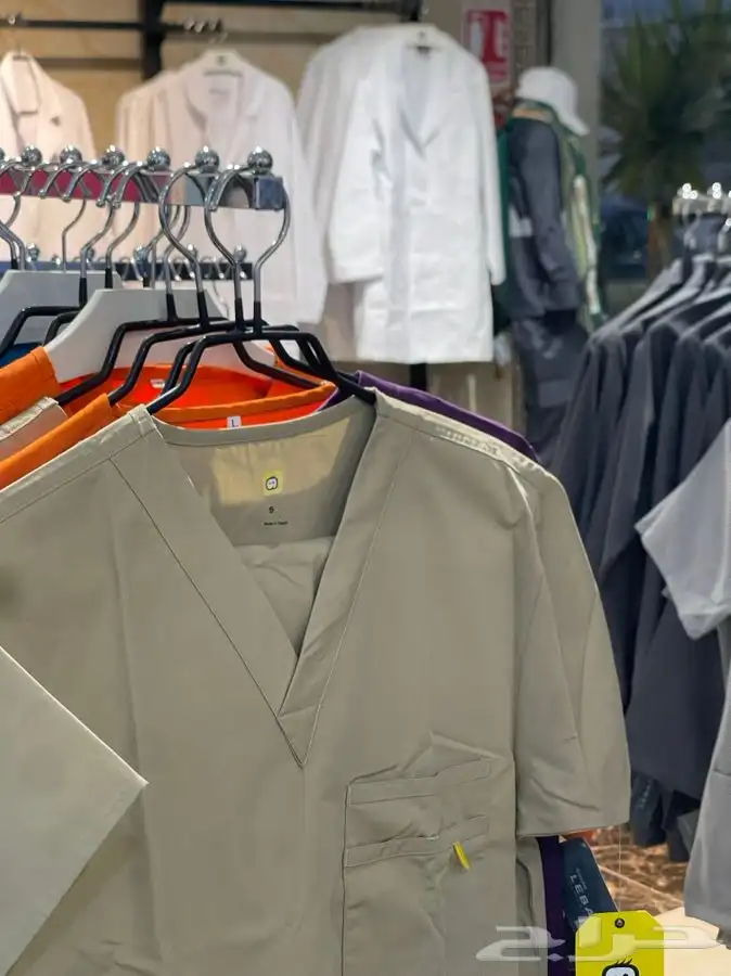 زي موحد وتطريز وطباعة لليونيفورم 10