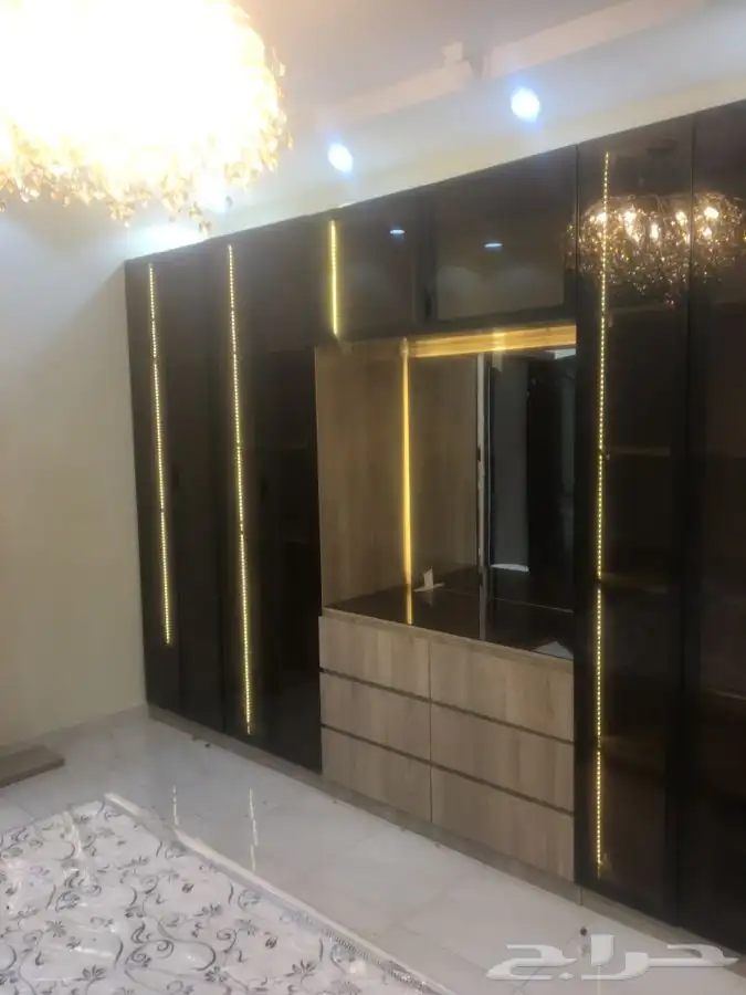 تفصيل مطابخ والغرف وجميع صيانيه خشب وألمنيوم 8