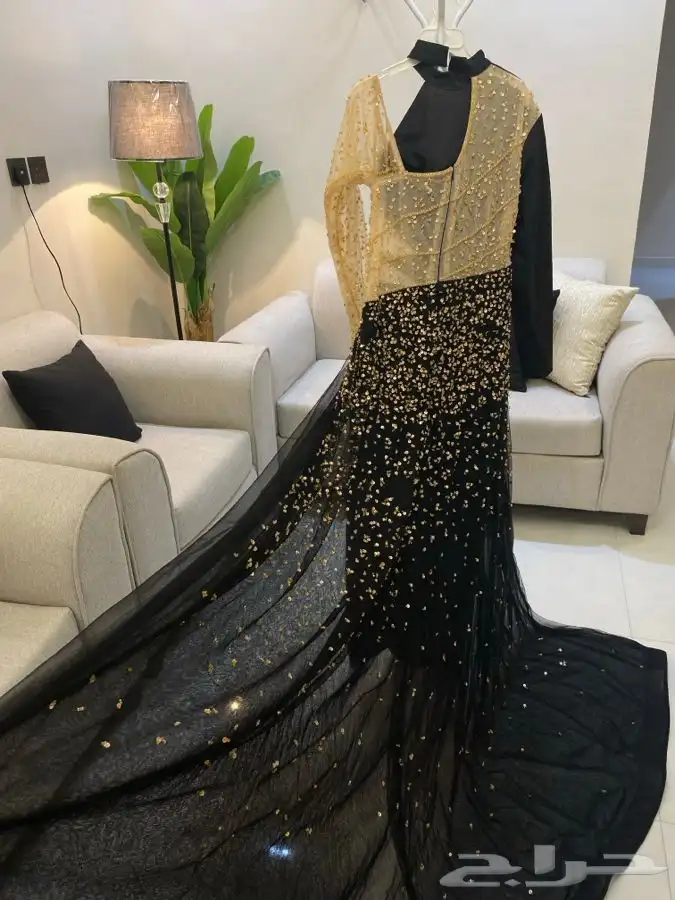 فستان اسود 0