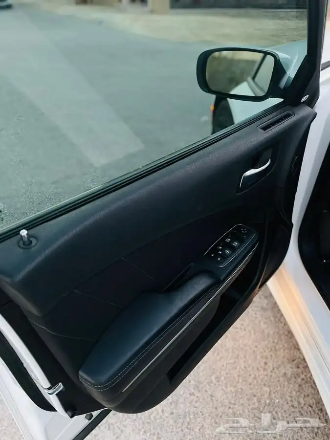 تشارجر 2021 RT 8 سلندر 27