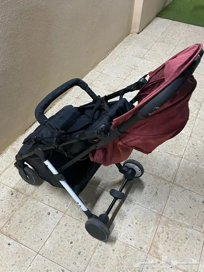 عربة اطفال 1