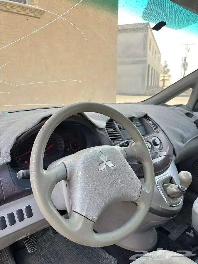 مستو بيشي 2005 قير ومكينه طيبه يحمل لوحه مميزه 5