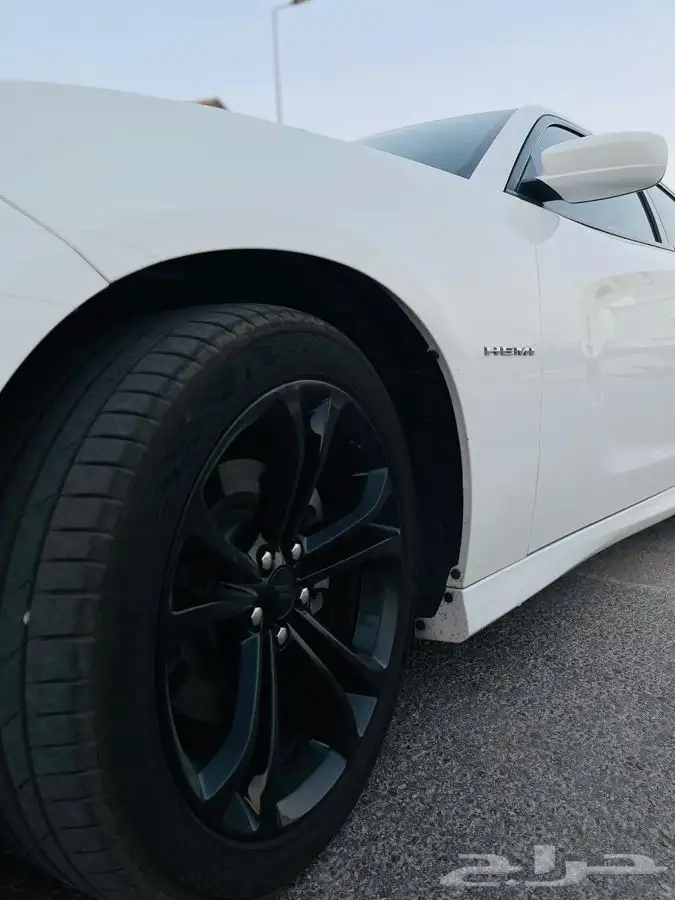 تشارجر 2021 RT 8 سلندر 16