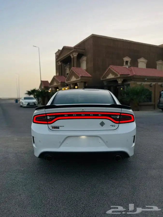 تشارجر 2021 RT 8 سلندر 13