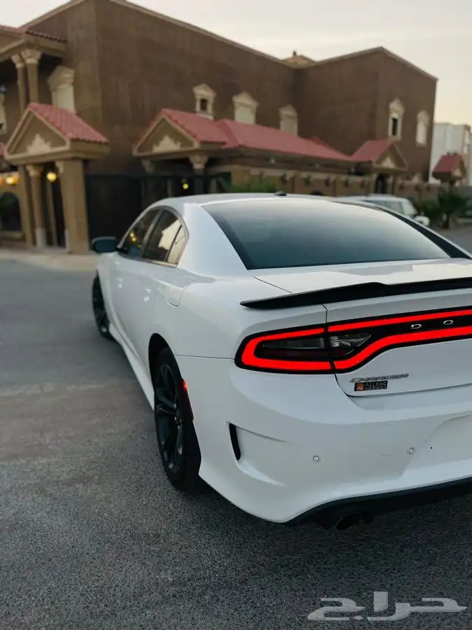 تشارجر 2021 RT 8 سلندر 12