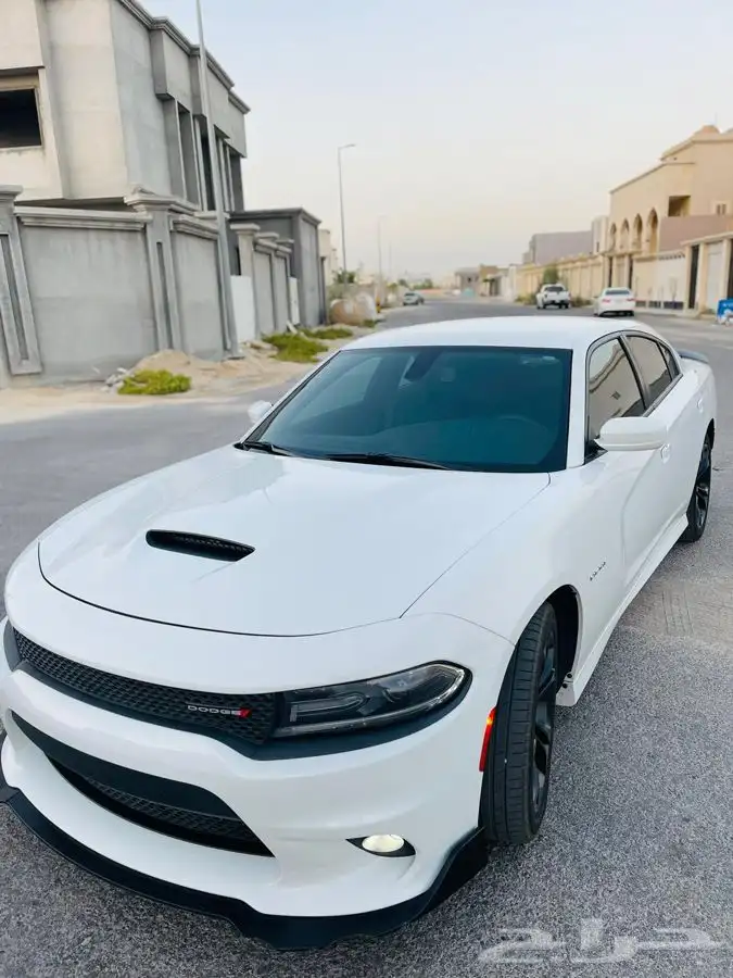 تشارجر 2021 RT 8 سلندر 4