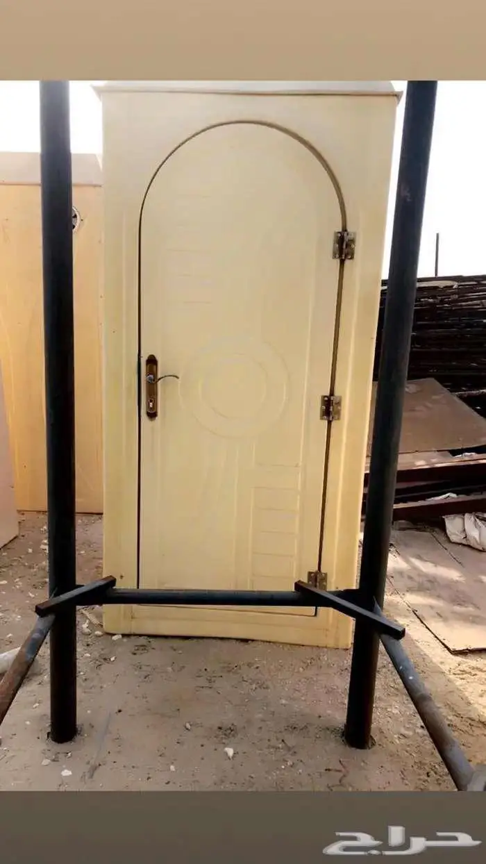 دورة مياه فايبر متنقلة نظيفة للمخيمات والاستراحات والمزارع 1