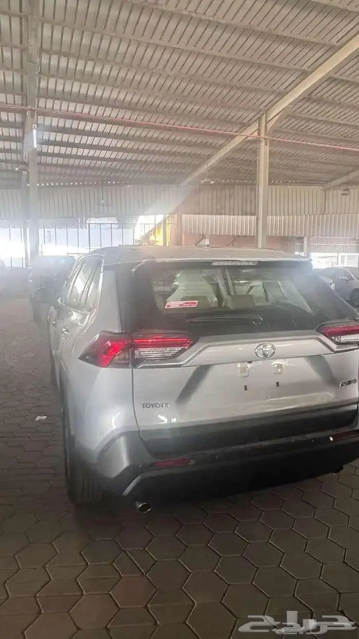 تويوتا راف فور استاندر 4 2 موديل 2025 كاش بنك 1
