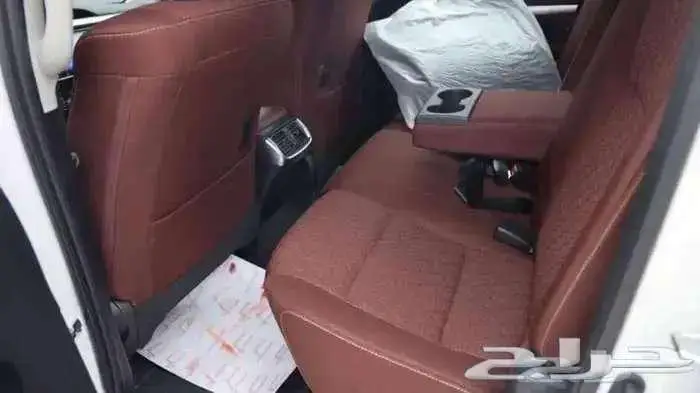 هايلكس غمارتين توماتيك بنزين دبل موديل 2025 حبه فقط 13