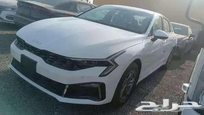 كيا k5 ستاندر 2025 كاش وتقسيط 0