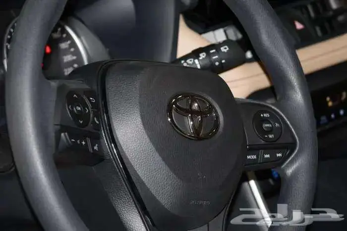 تويوتا راف فورفل2025 9