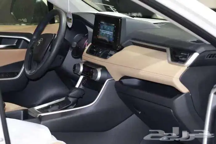 تويوتا راف فورفل2025 12