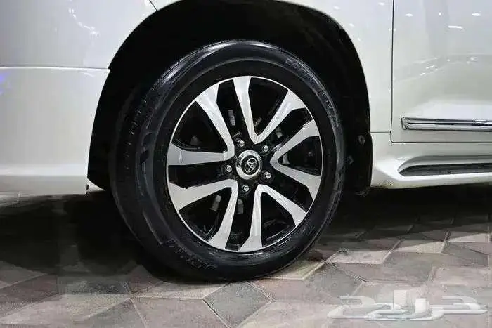 للبيع جيب جي اكس ار 2019 تورينق مخزن 16