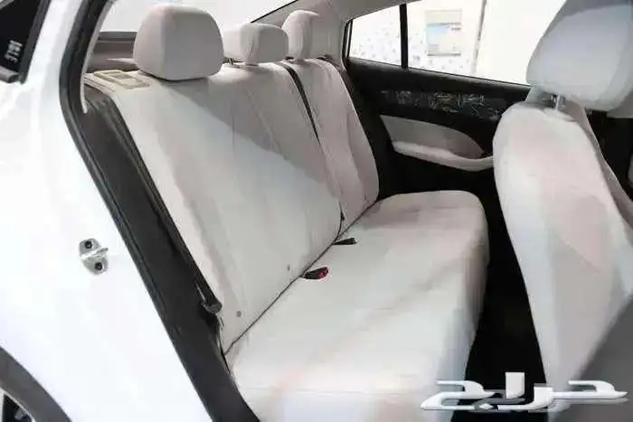 ام جى 5 الشكل الجديد 2025 11