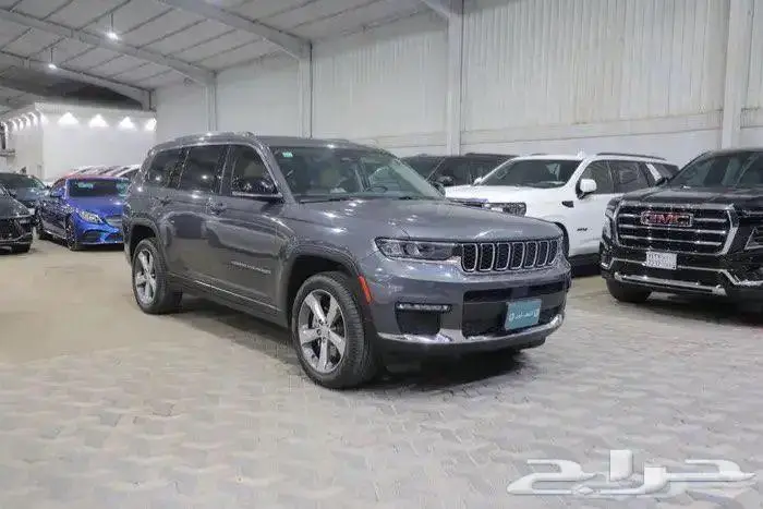 جيب جراند شيروكي ليمتد بانوراما جلد ستة سلندر موديل 2022 0