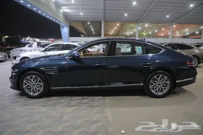 جينيسس G80 بريستيج بانوراما جلد اربعة سلندر موديل 2025 4