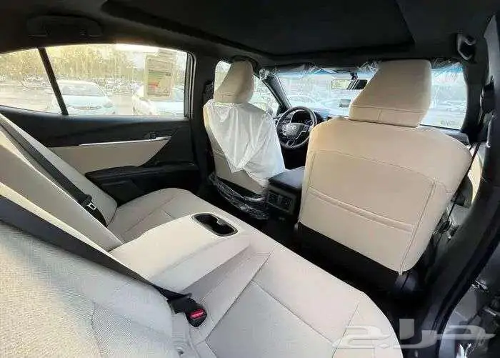 تويوتا كامري LE هايبرد 2025 25