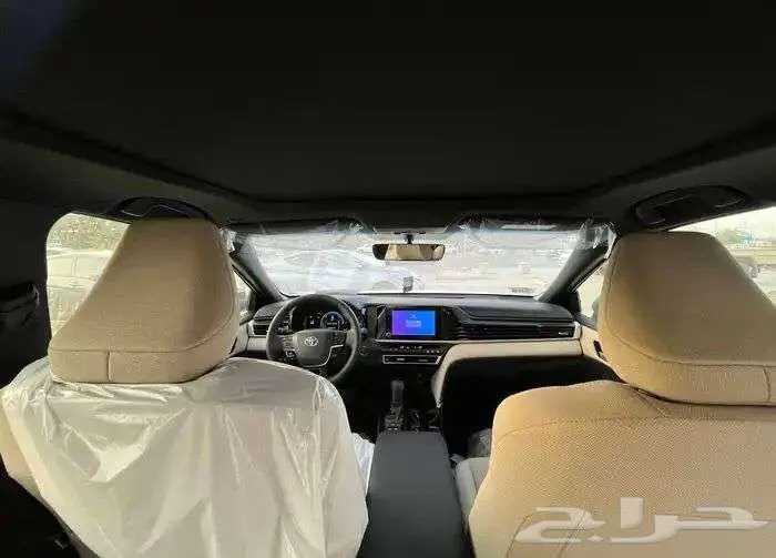 تويوتا كامري LE هايبرد 2025 20