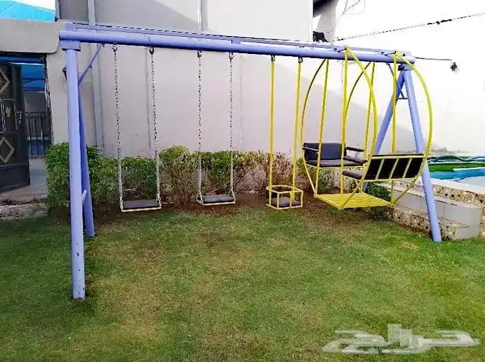 استراحه فاخره للبيع في المدينه المنوره حي العزيزيه 4