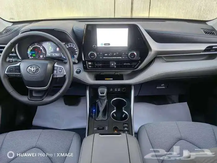 هايلاندر GLE هايبرد مستعملة موديل 2023 حبه فقط 9