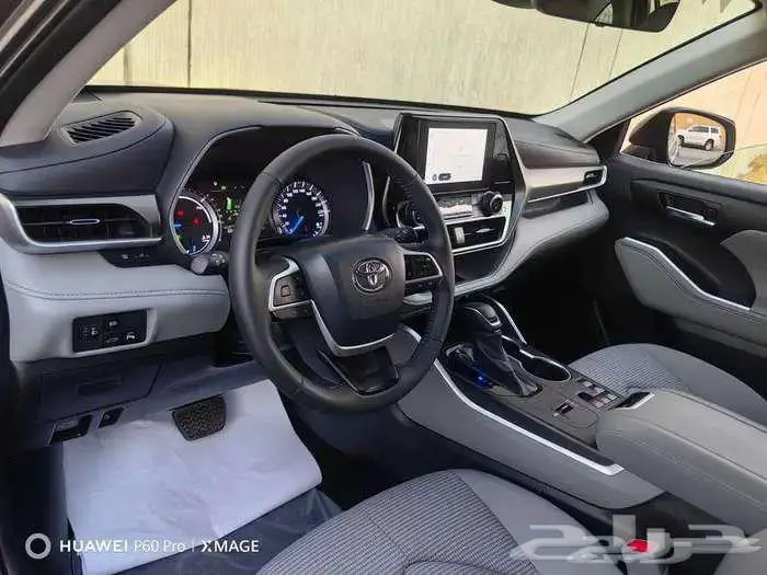 هايلاندر GLE هايبرد مستعملة موديل 2023 حبه فقط 27