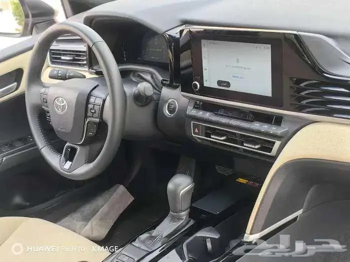 كامرى LE تتانيوم 2025 11