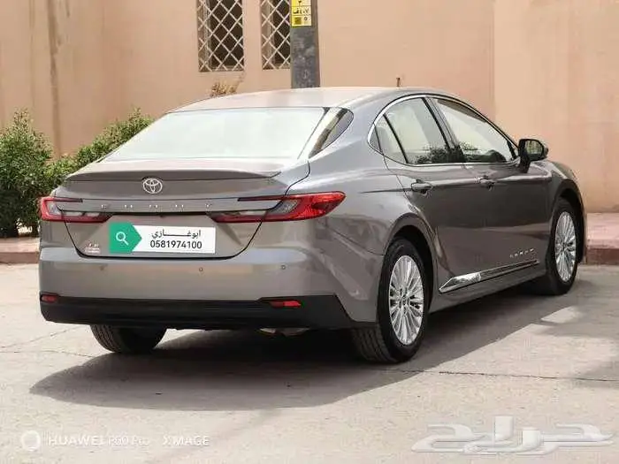 تويوتا كامري LE بنزين اصفار سعودي 2025 1
