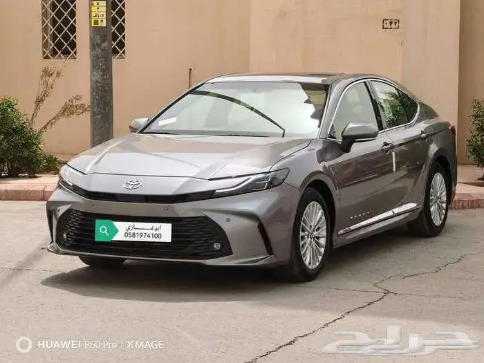 تويوتا كامري LE بنزين اصفار سعودي 2025 2