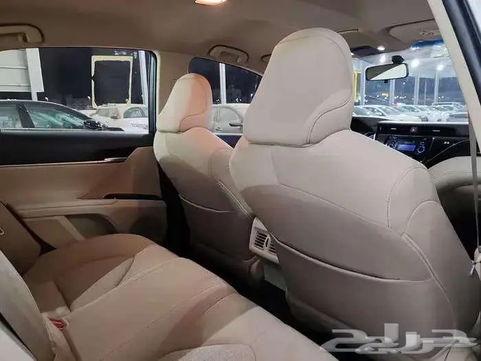 تويوتا كامريLE 2020 12