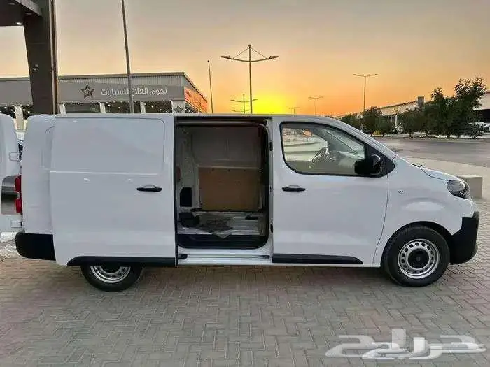 بيجو اكسبيرت فان بضاعة ديزل اوتوماتيك 2025 5