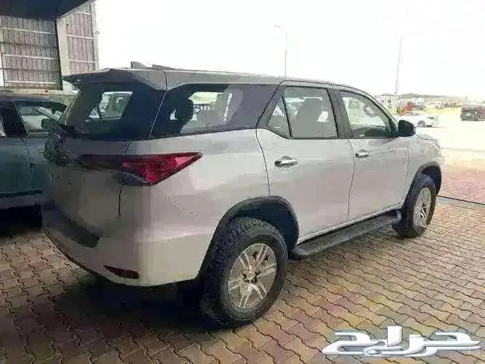 تويوتا - فورشنر GX2 - 2025 - بنزين بدون دبل - سعودي 6