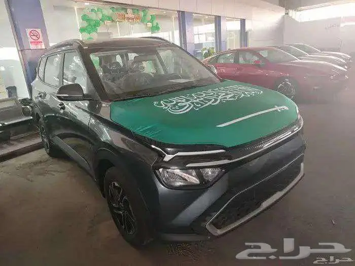 كيا كارينز نص فل موديل 2025 سياره عائليه بمواصفات عصريه 2