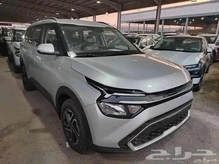 كيا كارينز نص فل موديل 2025 سياره عائليه بمواصفات عصريه 6