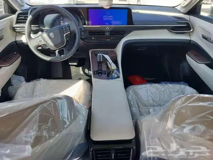 تويوتا كراون برميوم موديل 2026 4