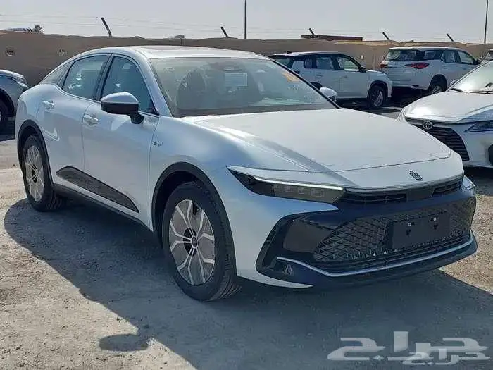 تويوتا كراون برميوم موديل 2026 1