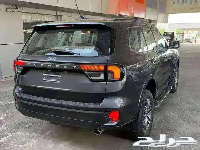 فورد ايفرست نص فل موديل 2025 XLT 5