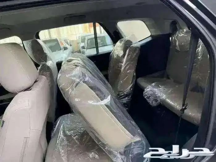 فورد ايفرست نص فل موديل 2025 XLT 10