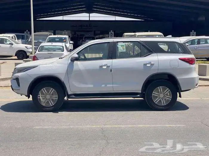 تويوتا فورتشنر GX2 دبل وبدون دبل بنزين 2025 بالنقد والتقسيط 2