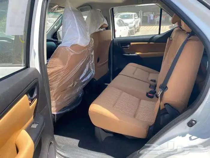 تويوتا فورتشنر GX2 دبل وبدون دبل بنزين 2025 بالنقد والتقسيط 12