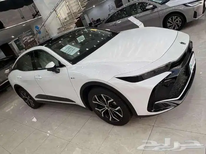 تويوتا كراون برستيج موديل 2026 1