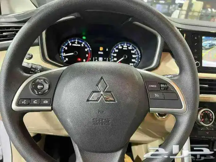 متسوبيشي اكسباندر 2025 بريميوم كاش و اقساط 6