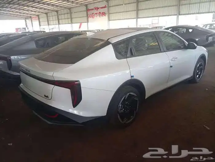 كيا k4 نص فل 2.0 Gls موديل 2026 5