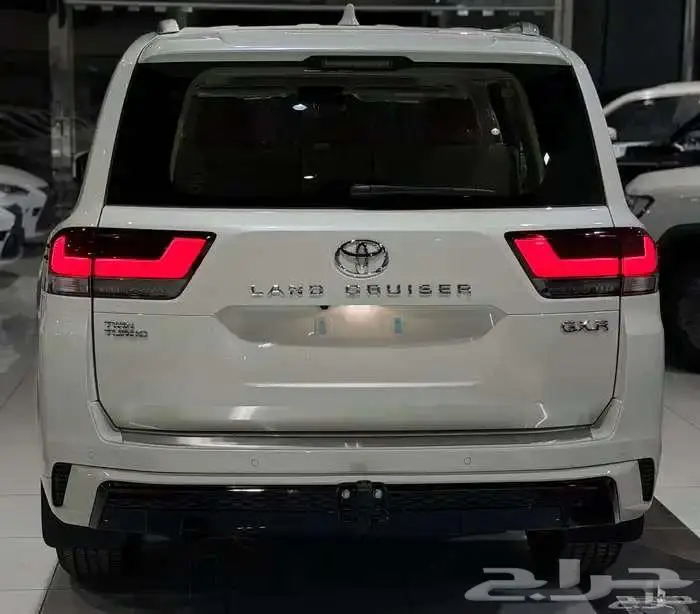 لاندكروزر جي اكس ار L5 خليجي شاشات رادار 2025 نظام 50-50 5