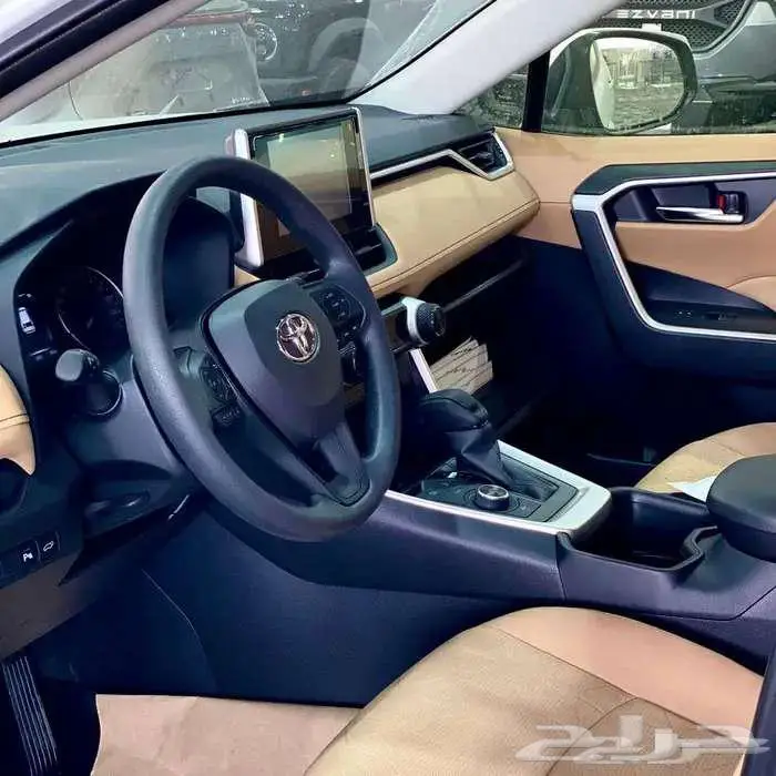 عرض تويوتا راف فور LE دبل بنزين وهايبرد 2025 ( أقساط وكاش ) 5