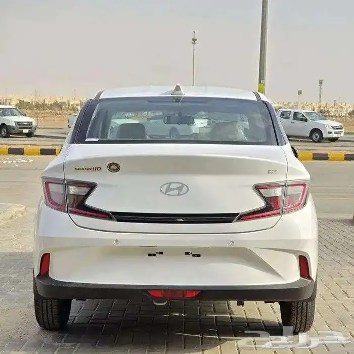 هيونداي i 10 2025 3