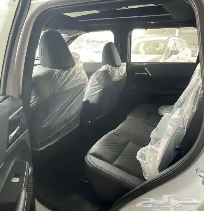 ميتسوبيشي اوتلاندر 2025 بلاك تديشن فل كامل 7